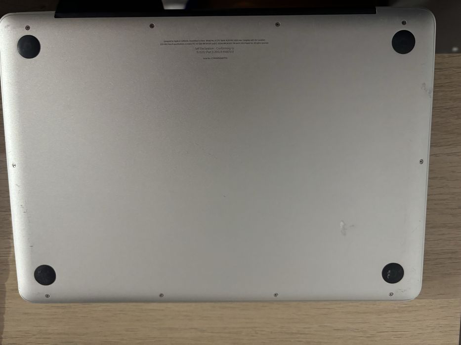 Apple Macbook Pro gri