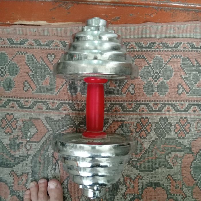 Два гантеля, металлические,