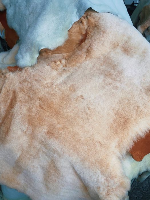 Естествена кожа на парче