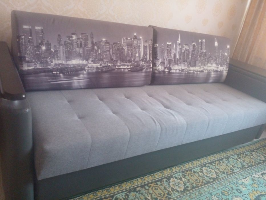 Продам диван в отличном состоянии