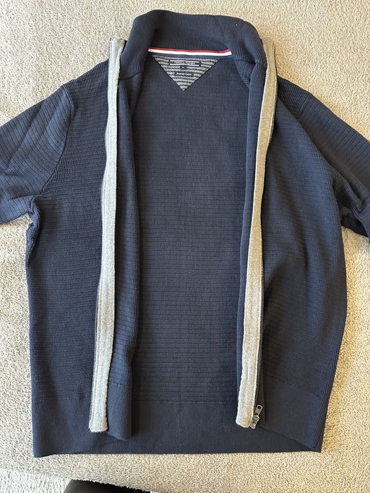 Мъжка жилетка с цип Tommy Hilfiger.