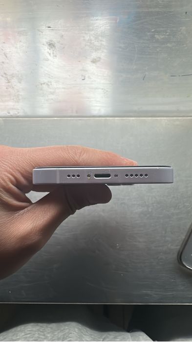 Айфон 14 с каропкой