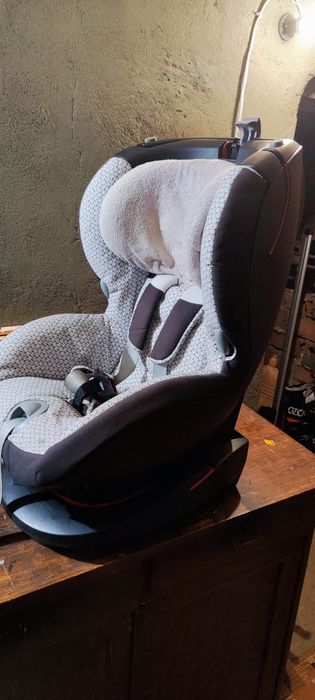 Столче за кола Maxi cosi 9 - 18