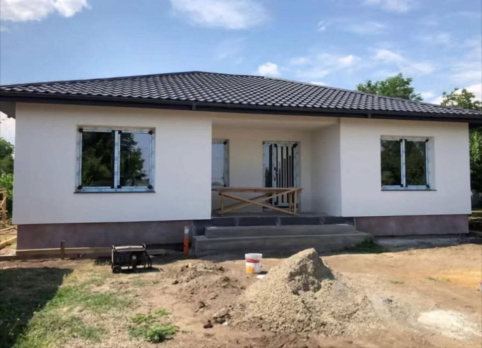 Vand case modulare pe structura metalica