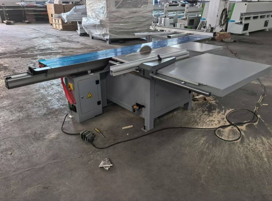 Форматно раскроечный станок ( распиловочный станок )