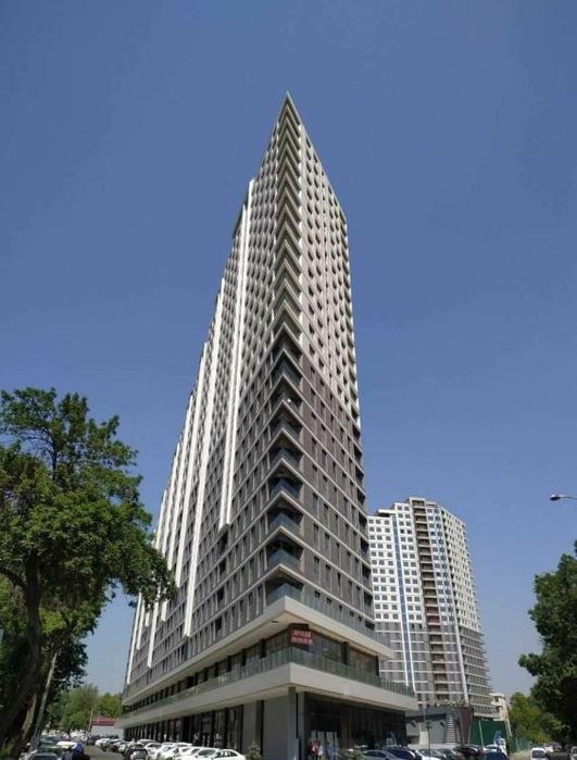 Продам ЖК Акай Сити 3х комнат 72м2+132м2 терасса ДАРХАН. К.Ниязова США