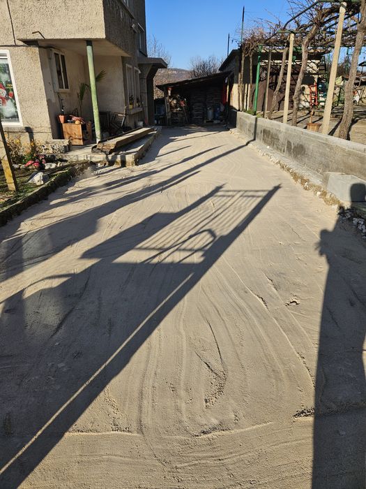 Услуги с багер и самосвал