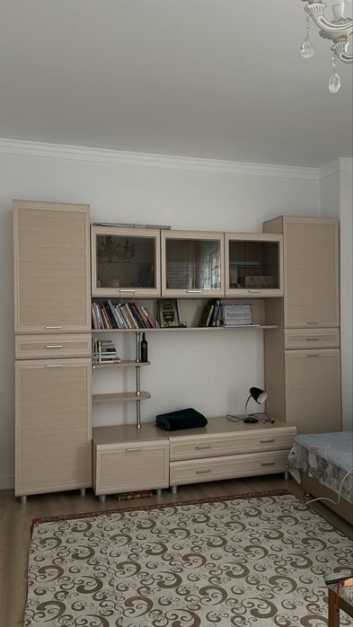 Продам - Гостиная стенка (шкаф)