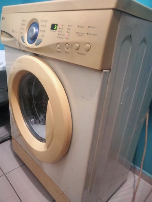 Продам стиральную машину
