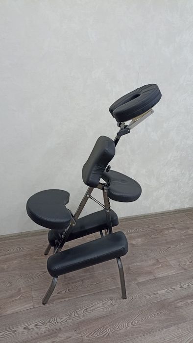 Стул для массажистов и тату-мастеров