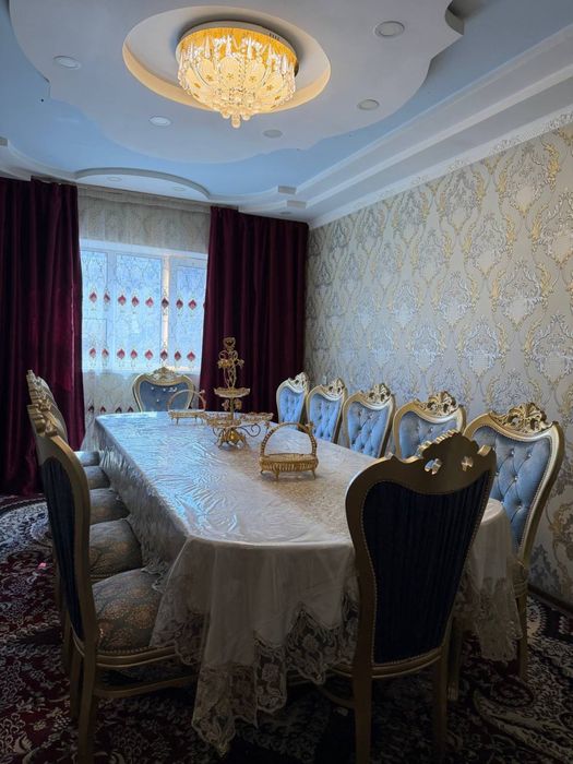 Стол стул сотилади 12 кишилик Термез шахарда