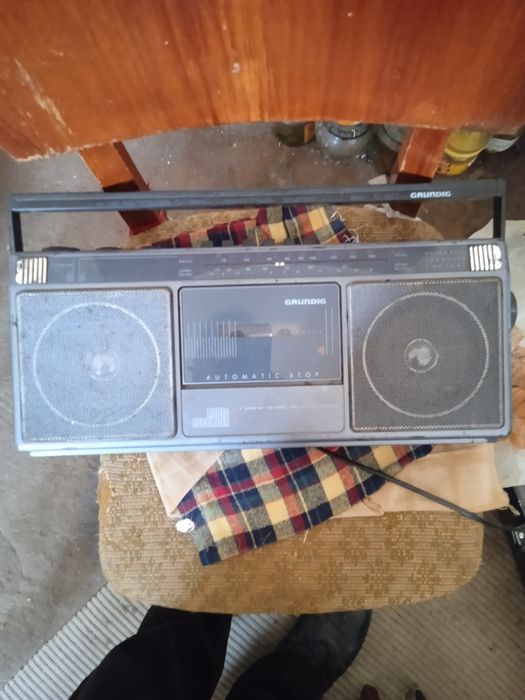 Радиокасетофон Грундиг