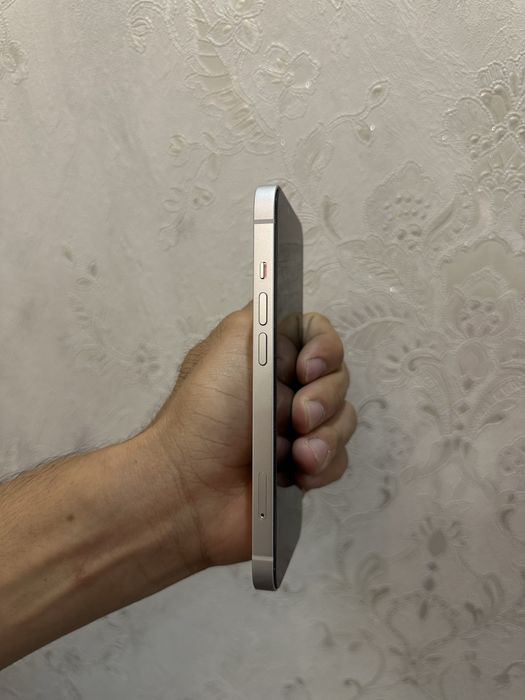 iphone 13 в идеальном состоянии