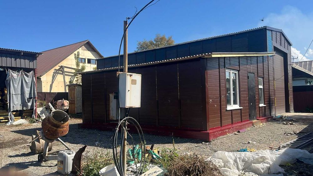 большой гараж ,и помещение