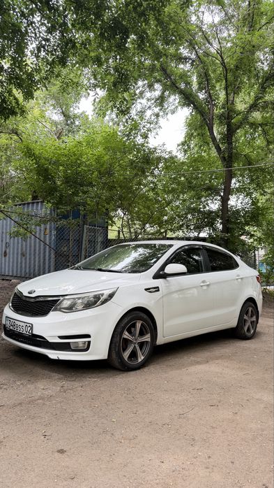 Kia Rio  2015 год  с пробегом