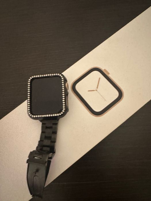 Apple Watch 4 rose gold