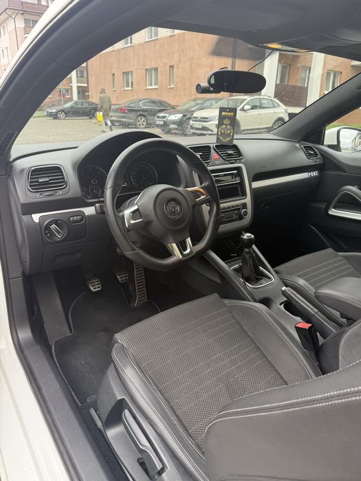 Volkswagen Scirocco 2.0d 140cai 2010