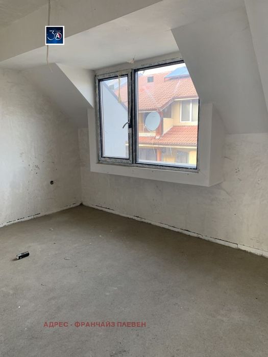 Продава се Многостаен апартамент в Плевен, Широк център - 153 кв.м за 1210 €/кв.м - Снимка #1