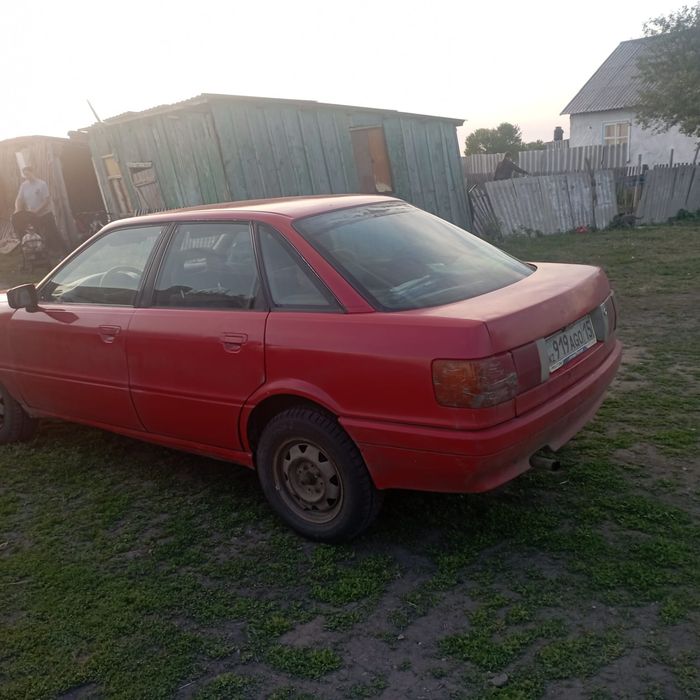 Продам авто Ауди 80 б3