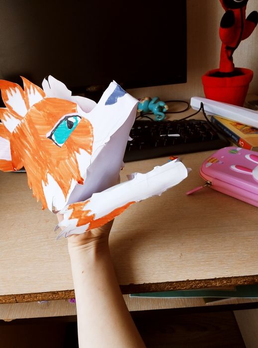 Самодельная оранжевая собачка