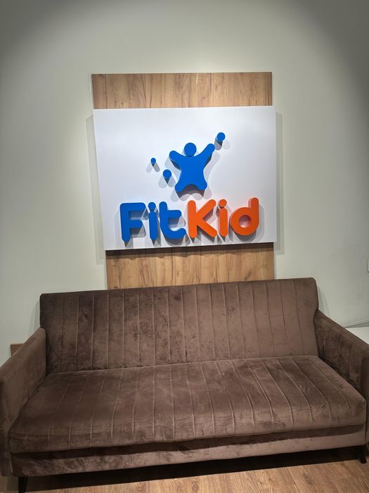 Продам диван в шоколадном оттенке