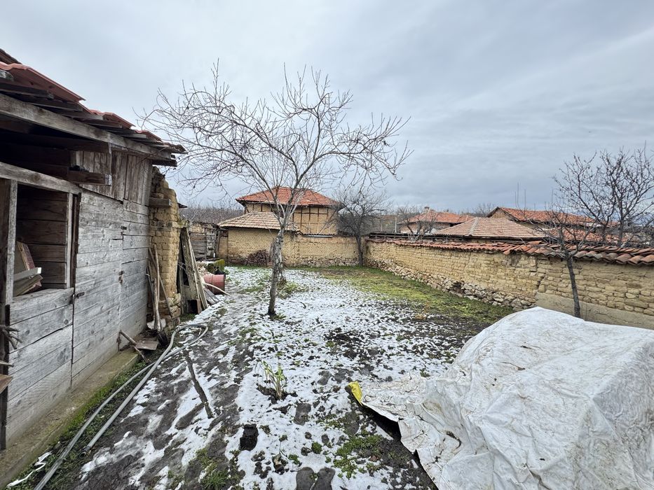 Продава къща в с. Александрово, общ. Павел баня