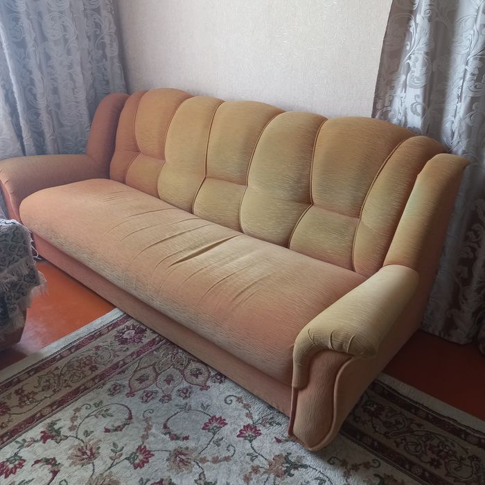 Диваны  в отличном состоянии пружинные