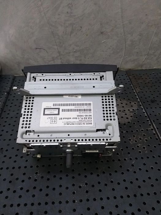 Radio cd player mp 3 kia ceed 1 961601h000