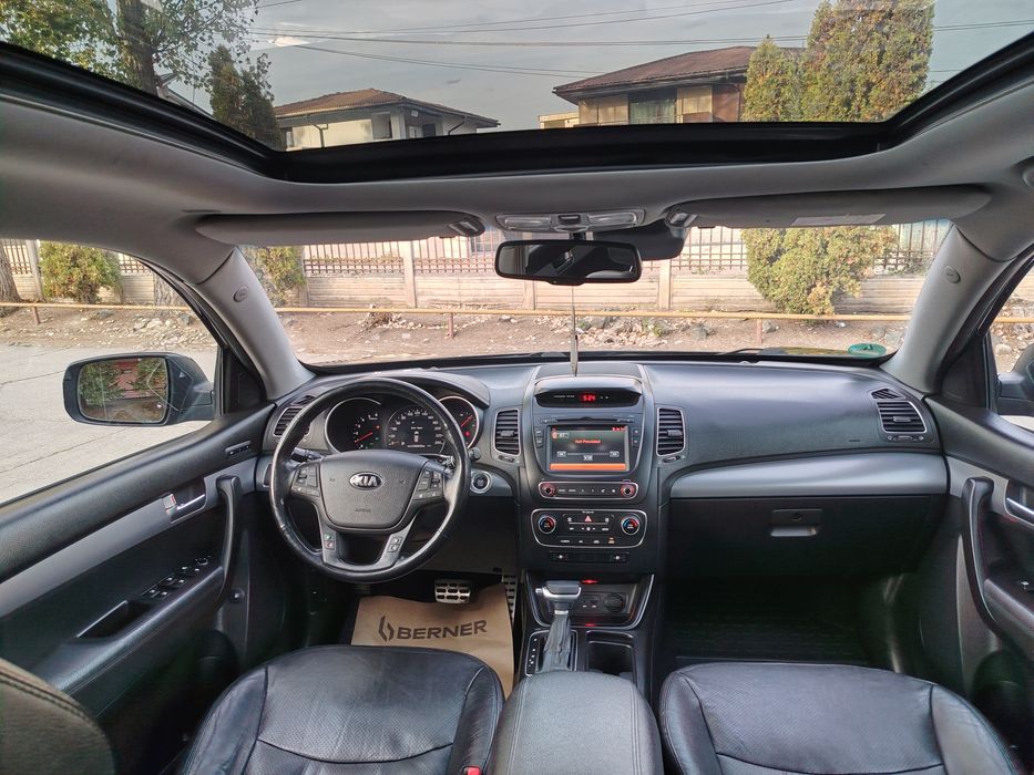 Vând KIA Sorento/panoramic/ventilatie