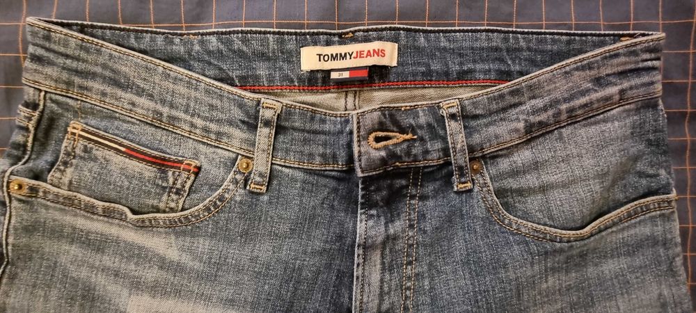 Pantaloni scurti denim barbati Tommy Hilfiger marimea 31