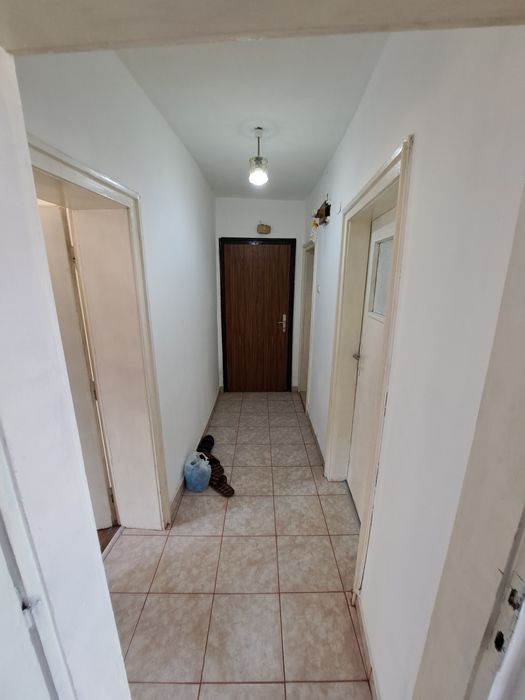 Продава се Двустаен апартамент в Шумен, Добруджански - 60 кв.м за 1445 €/кв.м - Снимка #3