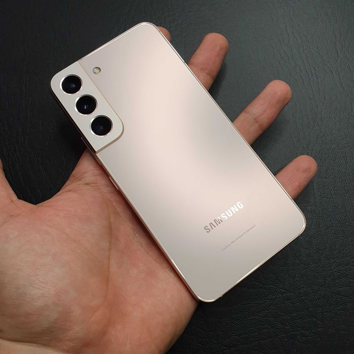 Galaxy S22 Plus 256GB Как Новый.