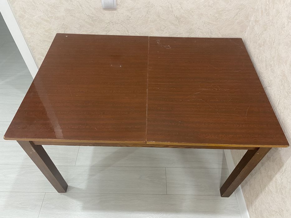 Стол полированный