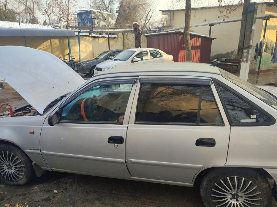 Продается нексия 2