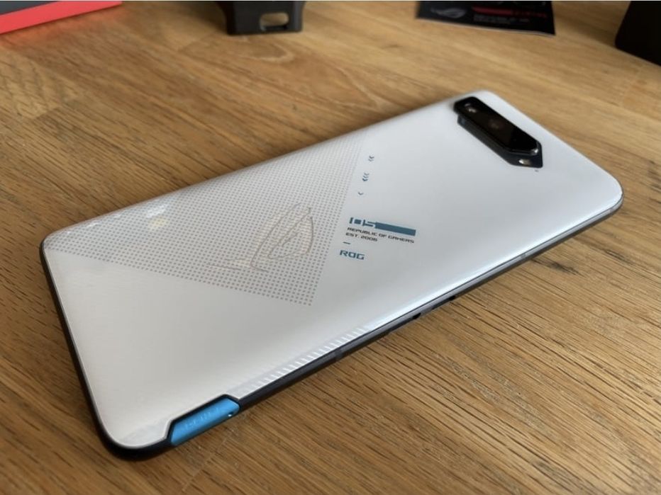 Asus ROG Phone 5