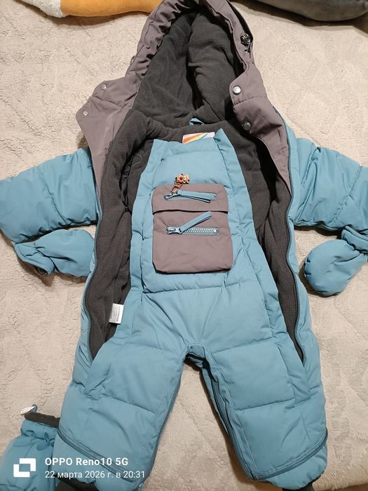 Продам детский зимний комбинезон