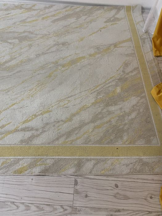 Продам ковровые дорожки и ковер 3*4