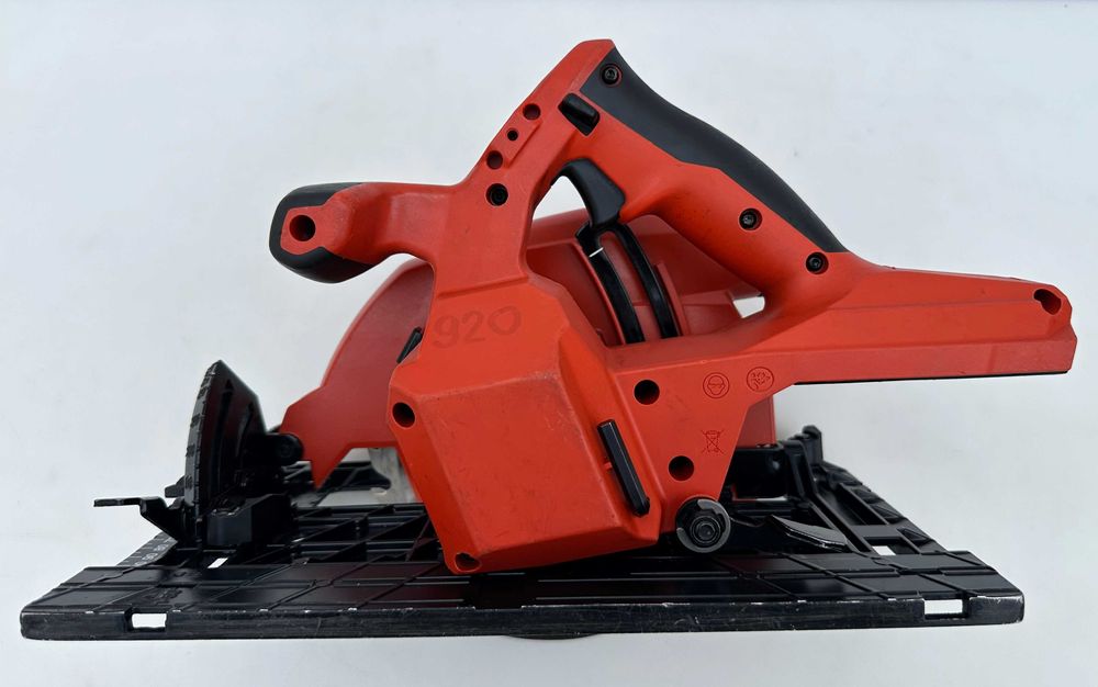 Hilti SC 30WR-22 - Безчетков ръчен циркуляр 22V Nuron перфектен!