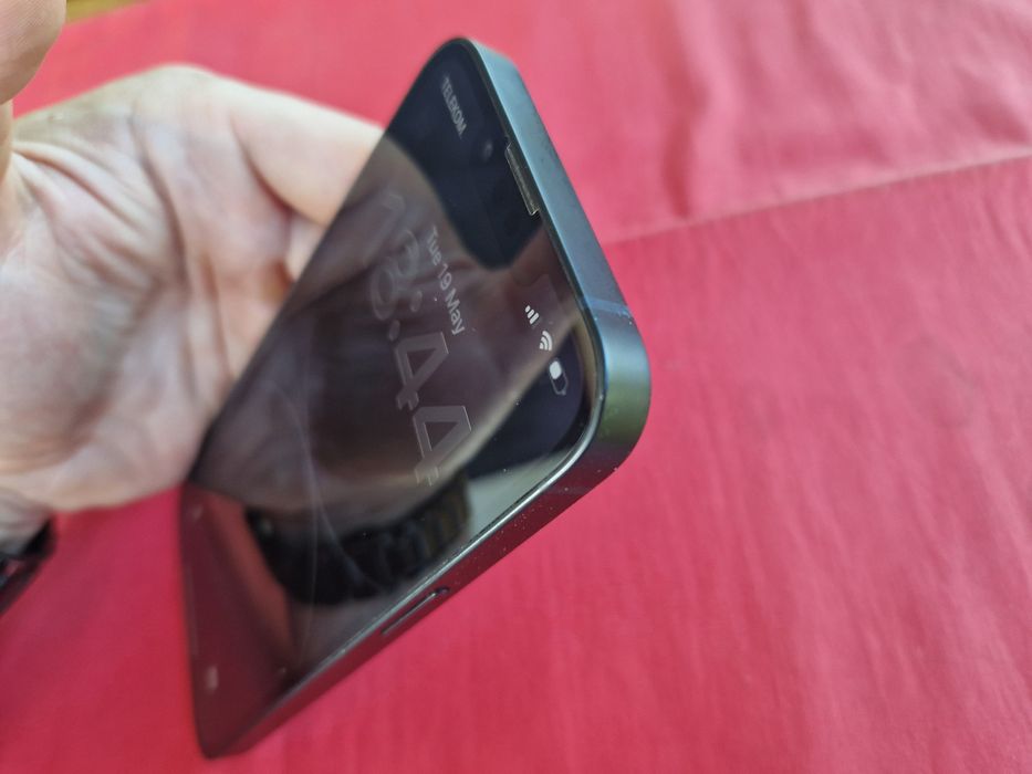 -Iphone 14 ca Nou Black 128Gb 8Ram Bat: 92% ireprosabil stare perfecta poze reale doar telefonul nici o reparatie/interventie aplicatie MDM dezactivat