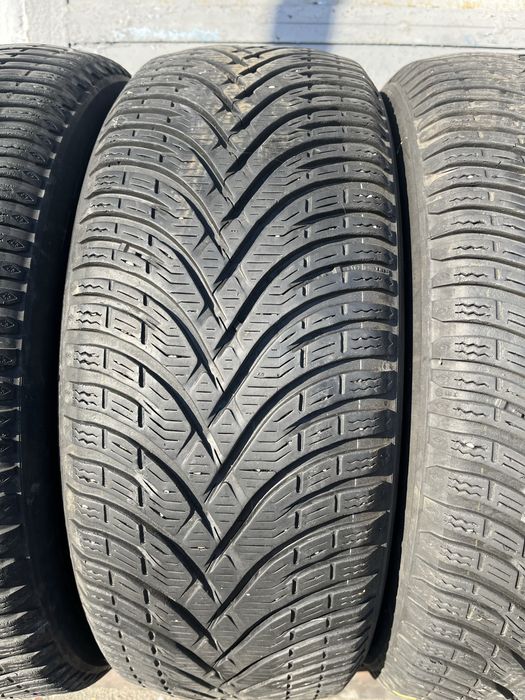 4 бр. зимни гуми 205/55/16 BF Goodrich DOT 3019 6 mm