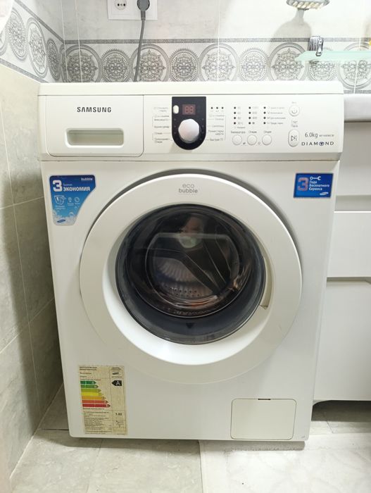 Стиральная машина Samsung WF1600WCW