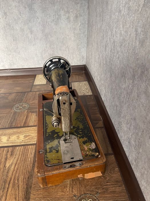 Швейная машина ручная