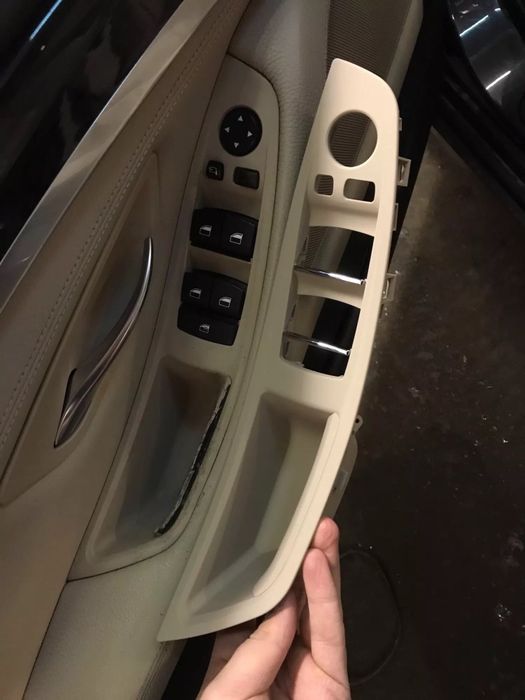 Maner interior sofer pasager Bmw stanga 5 F10 F11 negru crem maro