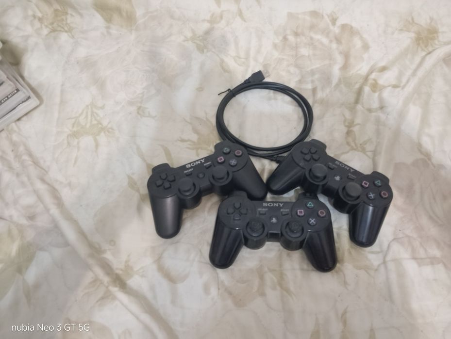 Продам PS3 с дисками