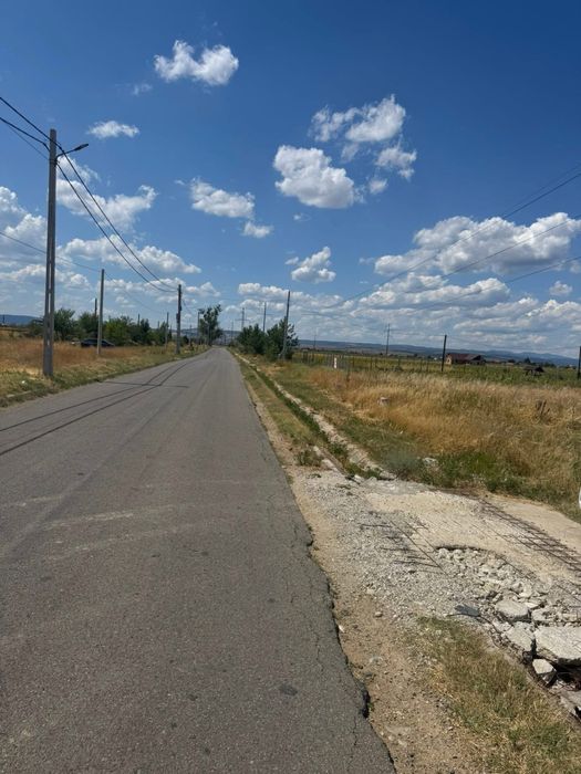 Teren de vanzare