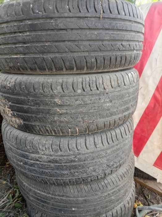 Продам покрышки на 15