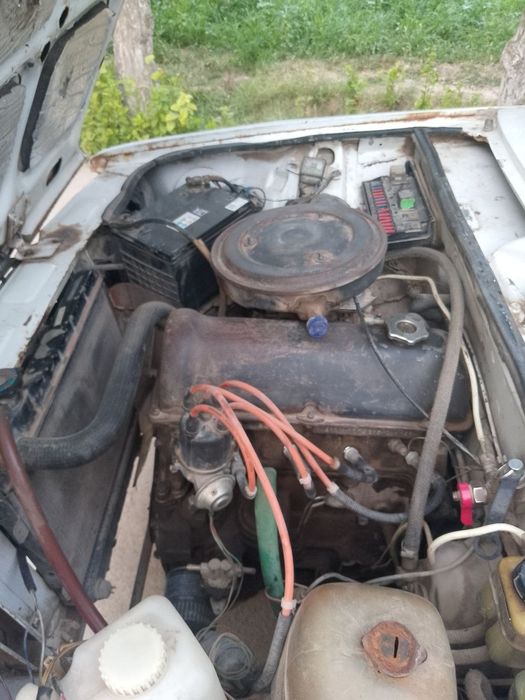 Vaz 21051 sotiladi. Narxi kelishilgan holda