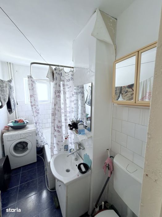 Apartament 2 camere foarte spatios la strada Primaverii