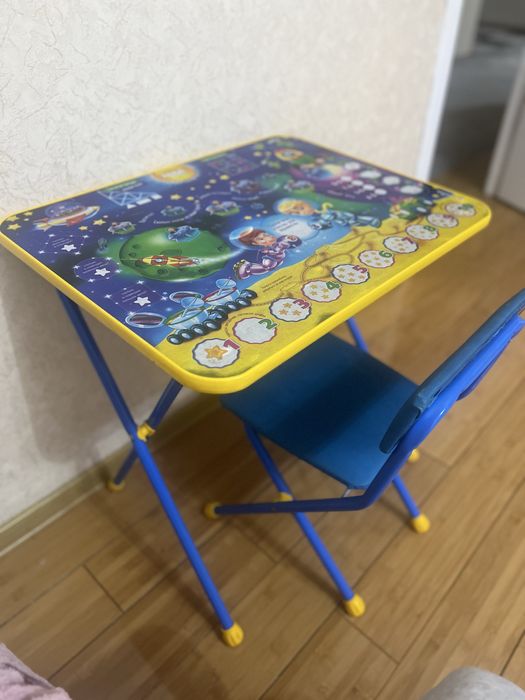 Продам парта детский