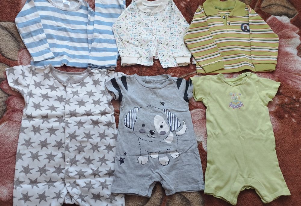 Продам костюмы, куртки